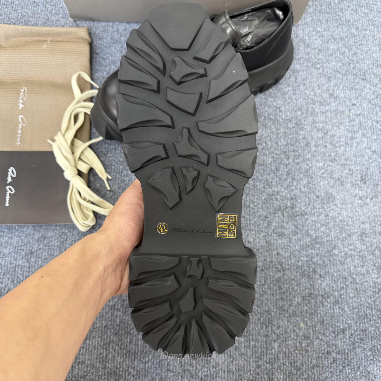 Rick Owens Mega Tractor Derby Shoes Black (4) - www.newkick.vip